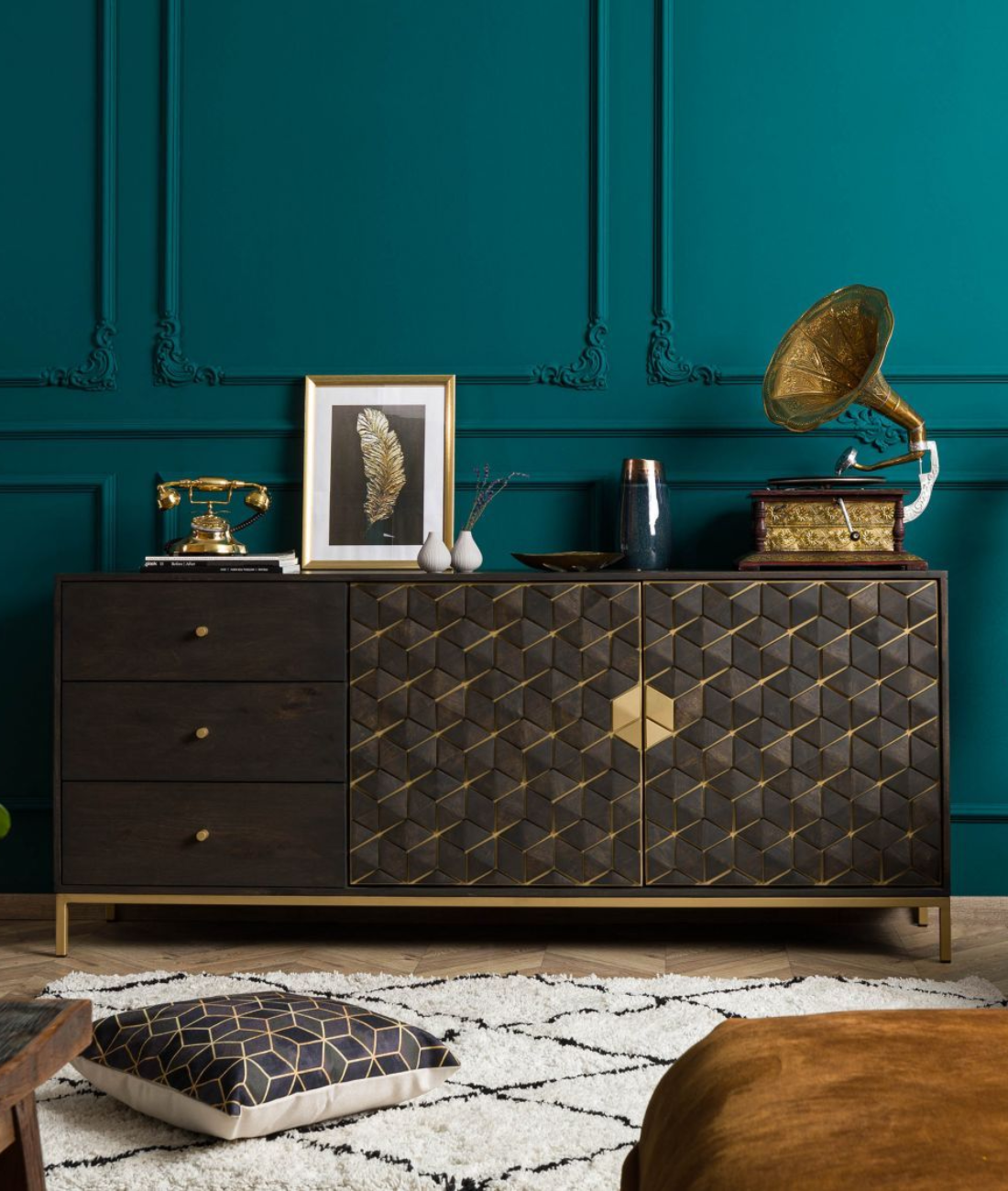 Diamond sideboard deals