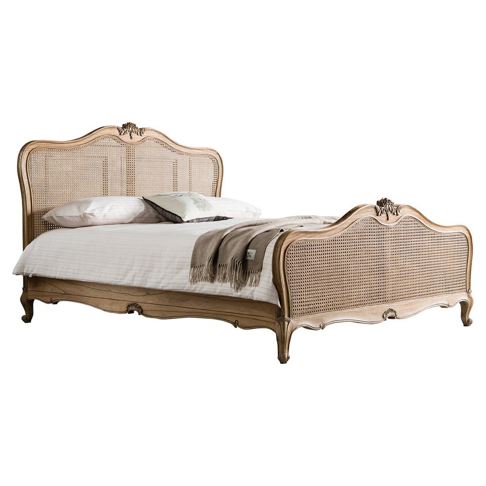 Victoria Bed