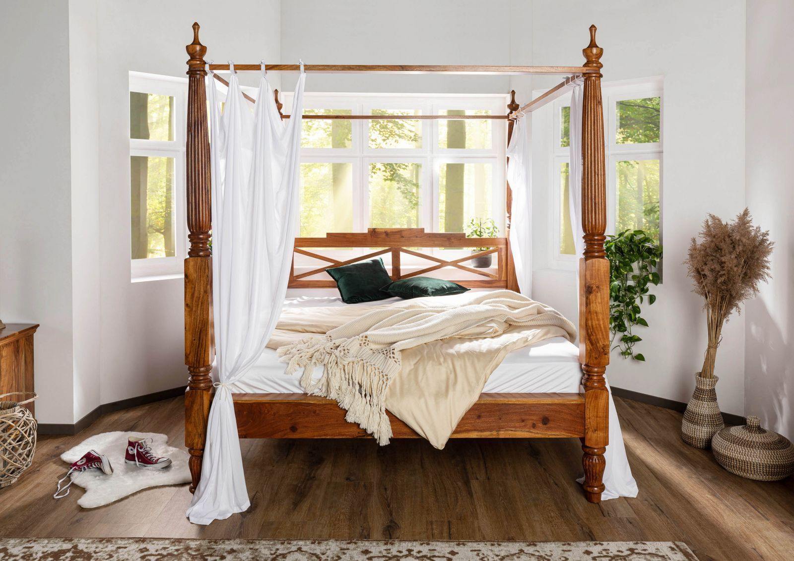 Eros Solid Wood Poster Bed – Lakkadhaara